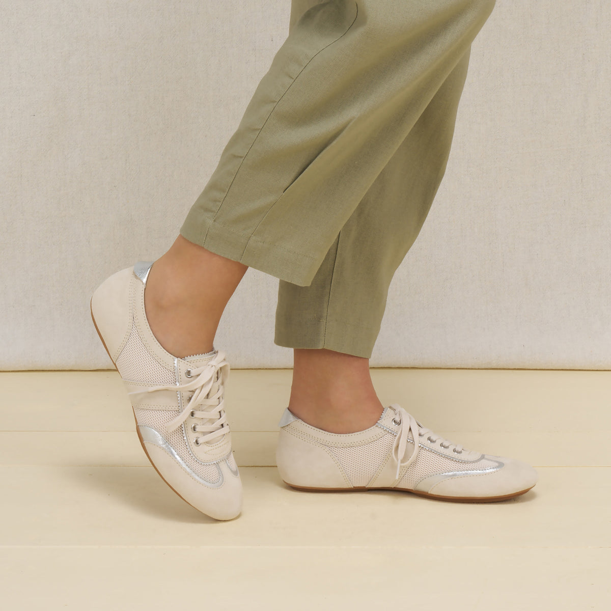 Milana Vanilla Suede